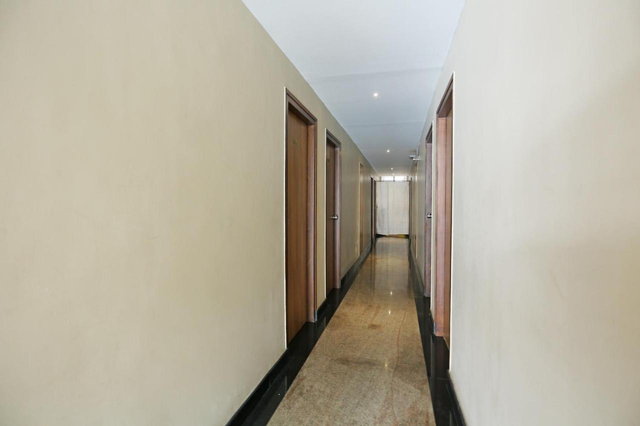 Oyo 6447 Samasth Rooms And Suites マイソール エクステリア 写真