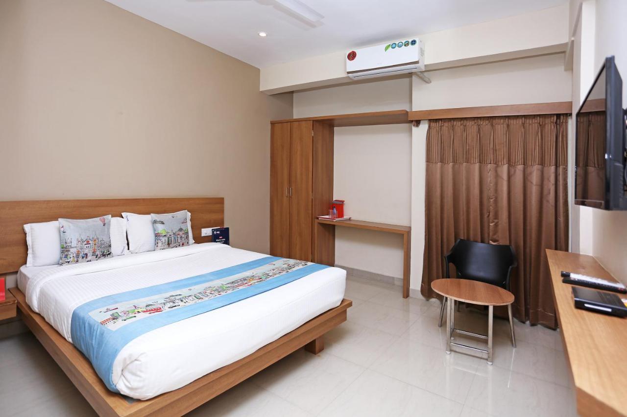Oyo 6447 Samasth Rooms And Suites マイソール エクステリア 写真